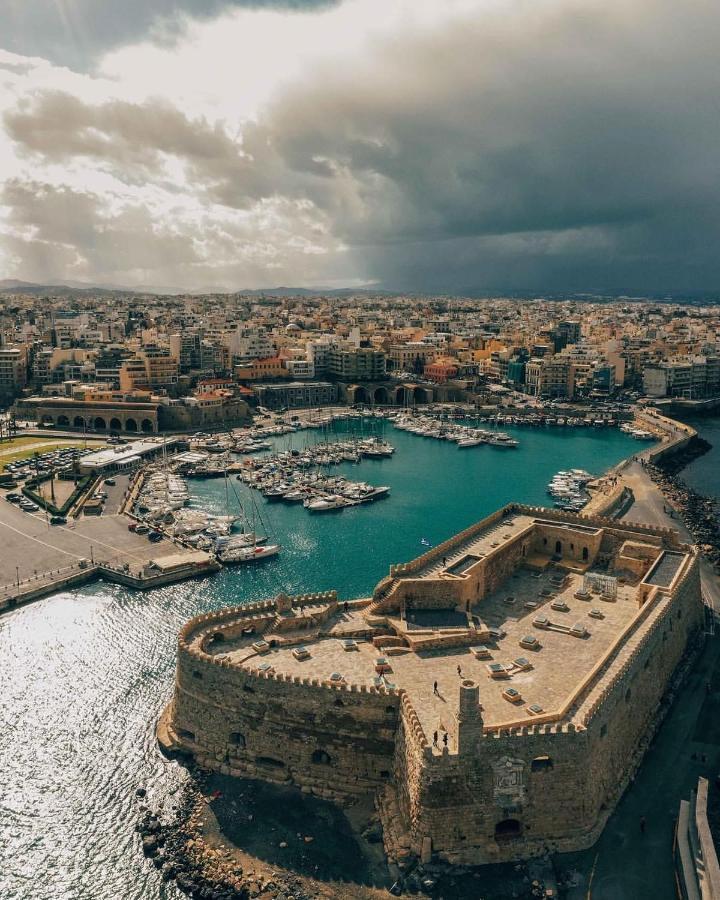 Theros By Agora Luxury Apartments In The Heart Of Heraklion المظهر الخارجي الصورة
